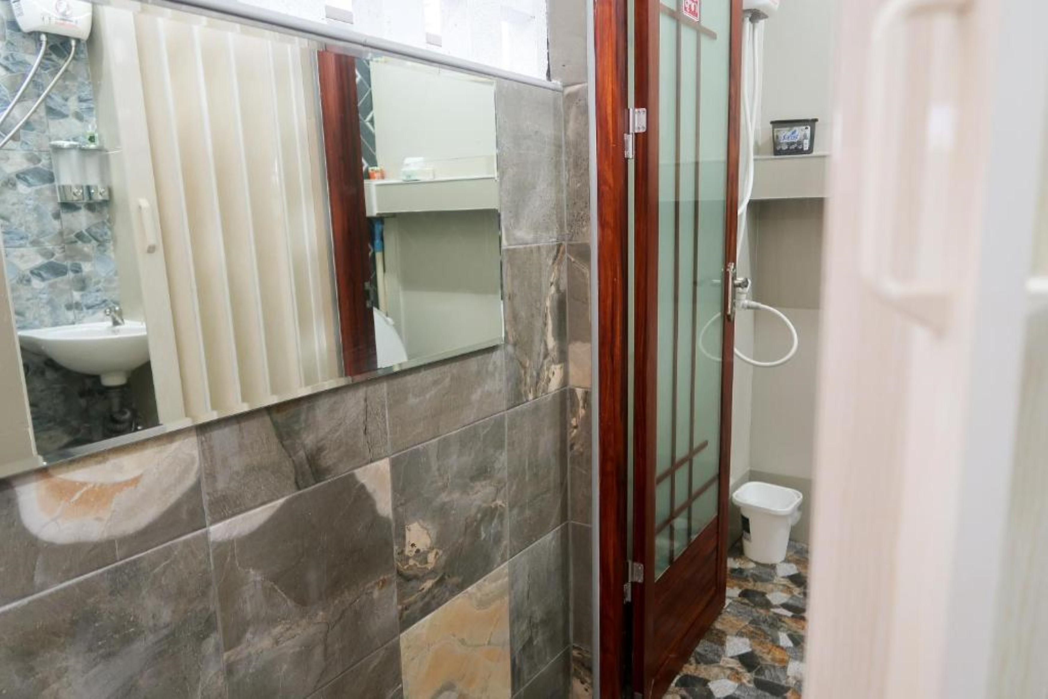 Baan Urt Suratthani Airport Hotel Сурат-Тхані Екстер'єр фото